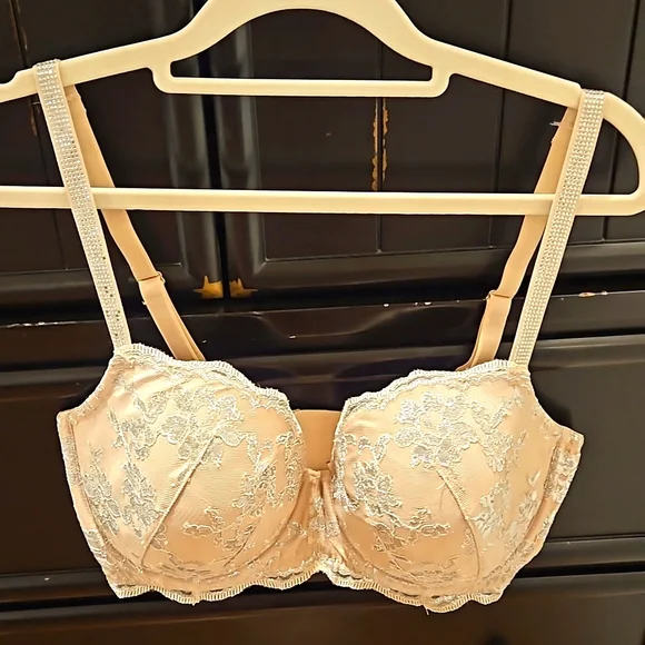 Victoria's Secret Dream Angels Lined Demi Bra - Picture 1 of 7